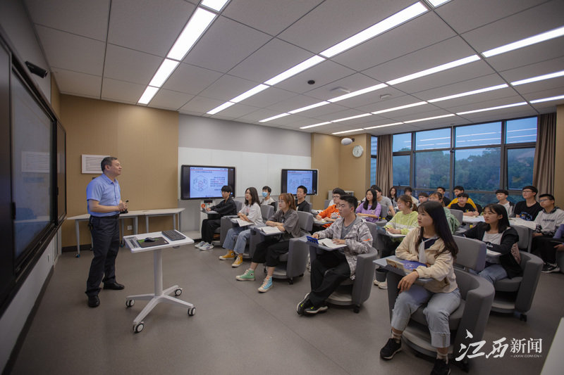 省内一流的智慧教室